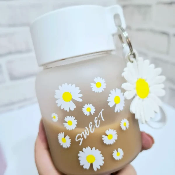 ماگ شیشه ای در دار بابونه